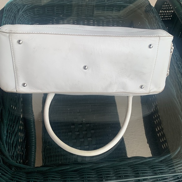 ColeHaan leather purse, pre used/enjoyed. - Picture 4 of 9